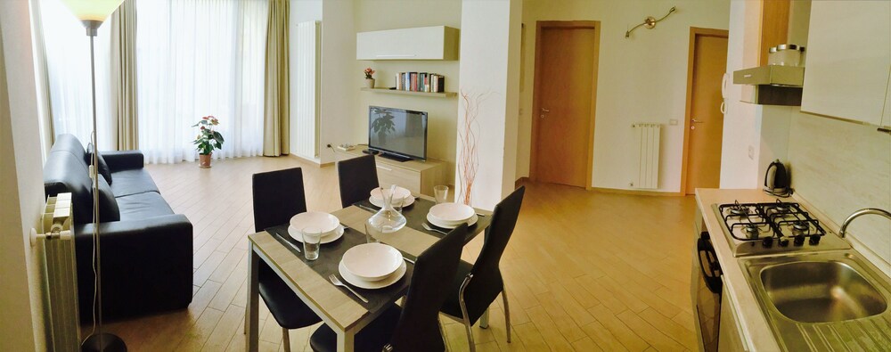 Superior Apartment, 2 Bedrooms - Guestroom