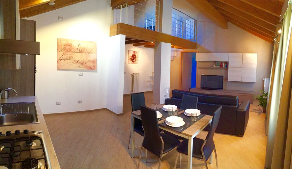 Superior Apartment, 2 Bedrooms - Guestroom