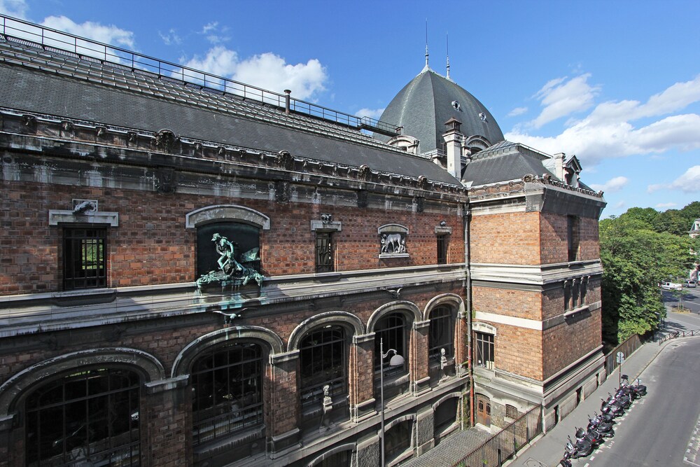 Hotel Front