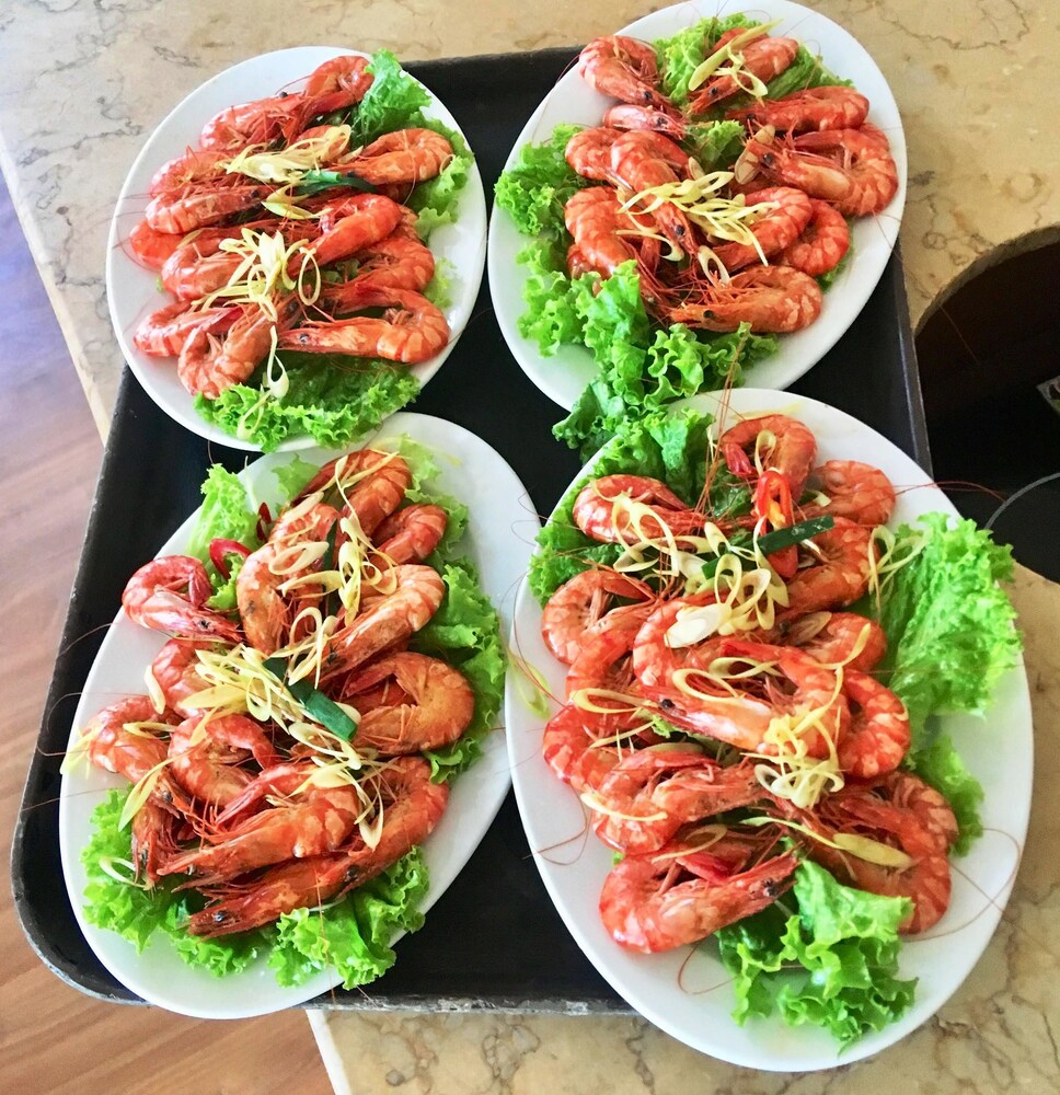 Thức ăn và đồ uống