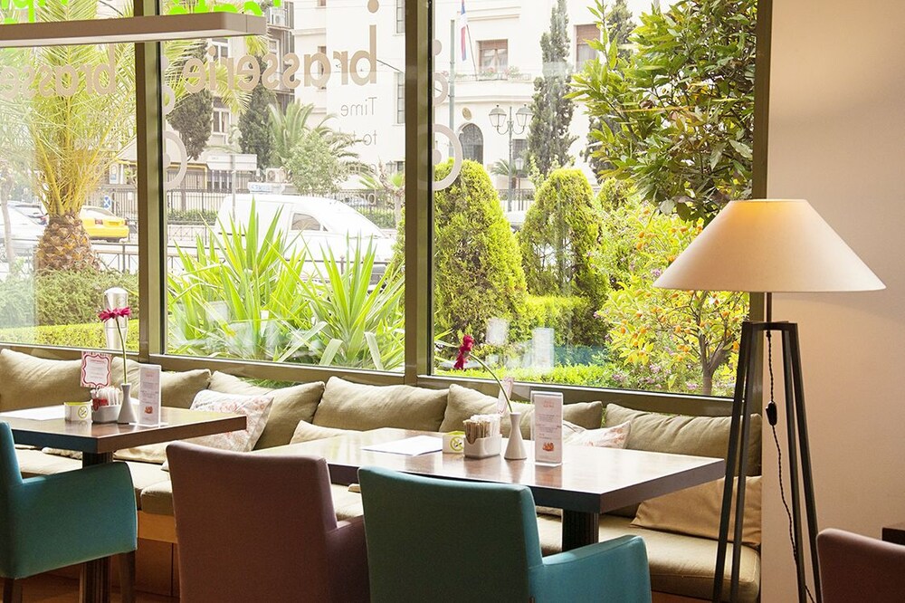 Hotel Bar