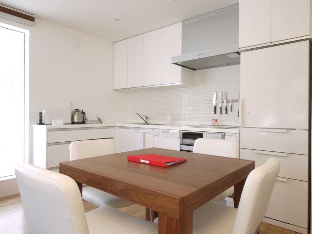Two Bedroom (Floor/room type request not available) - In-Room Dining