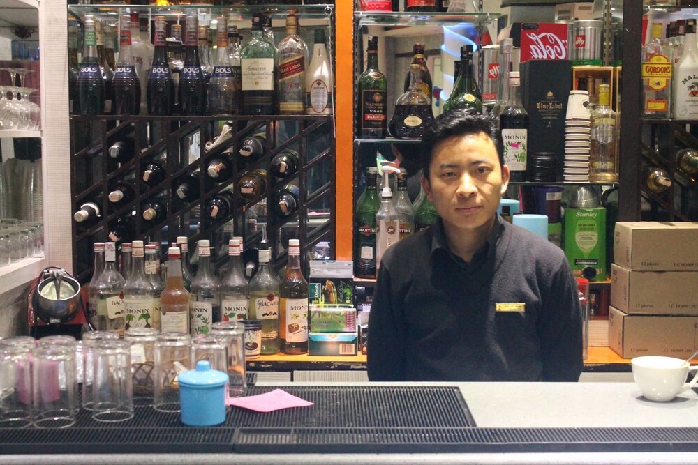 Hotel Bar