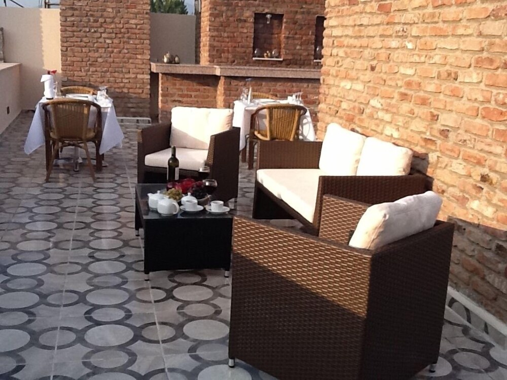 Hotel Lounge