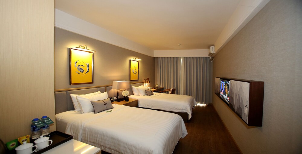 Lingnan customs twin bed - Guestroom