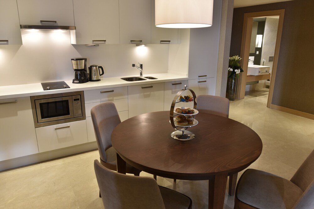 In-Room Kitchen
