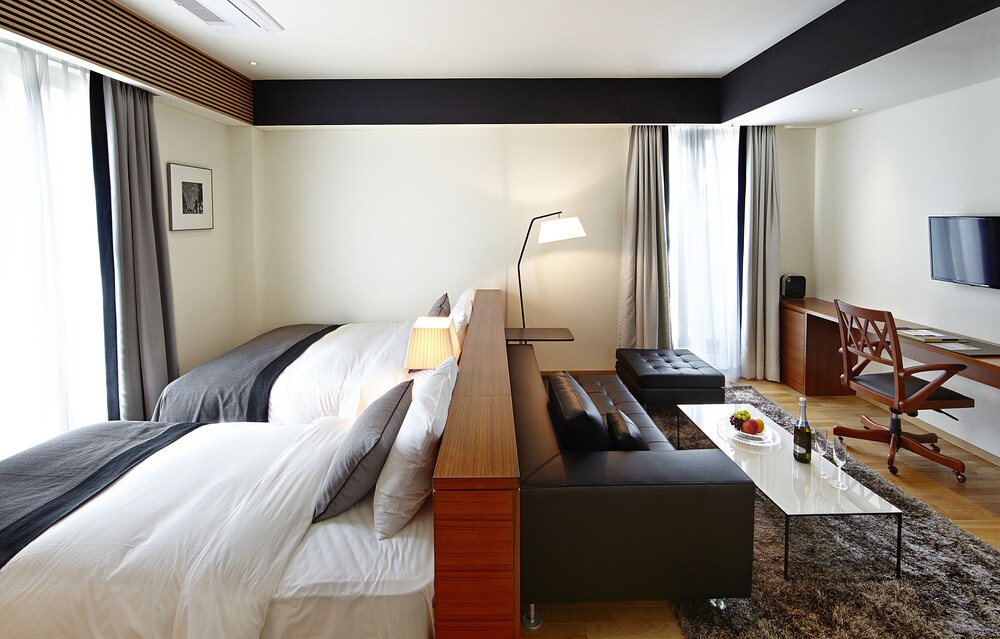 Guestroom