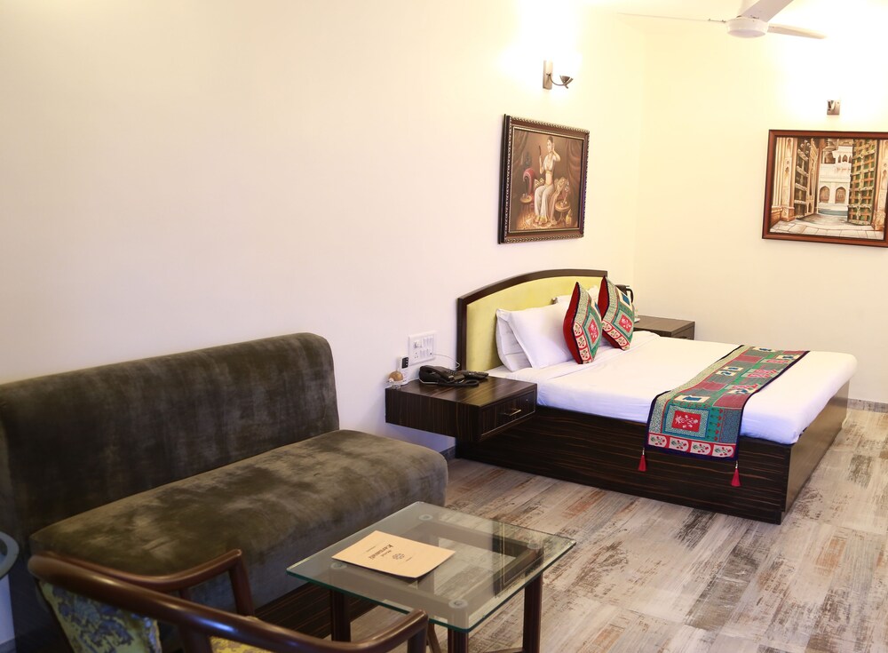 Guestroom