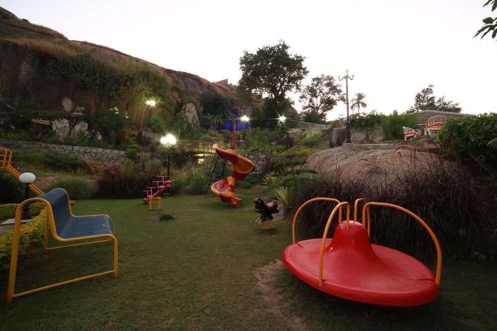 Childrens Play Area - Outdoor