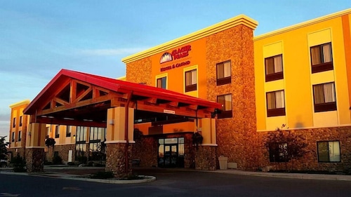 Glacier Peaks Hotel