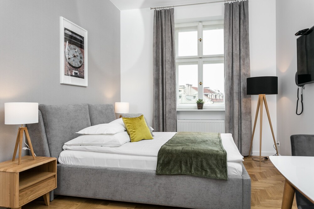 Superior Double Room, View (Main Square) - Guestroom