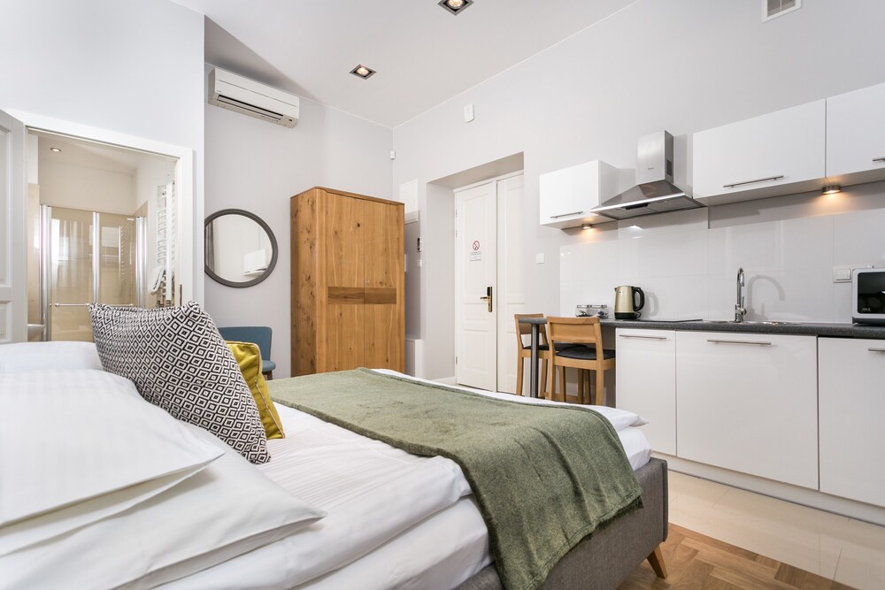 Double Room - Guestroom