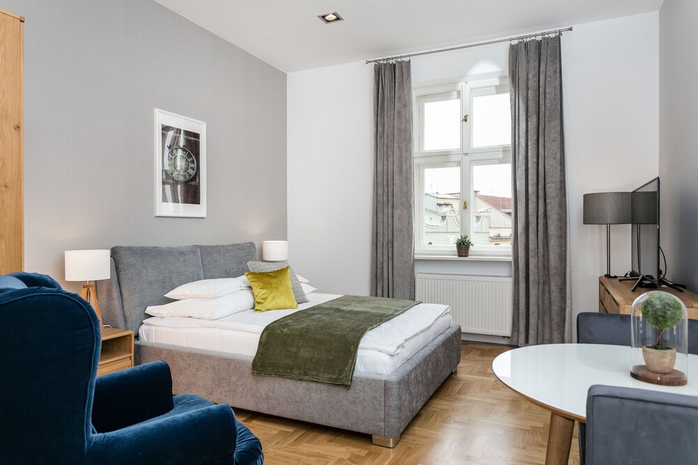 Superior Double Room, View (Main Square) - Guestroom