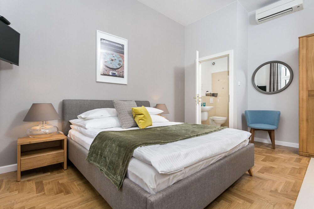 Double Room - Guestroom
