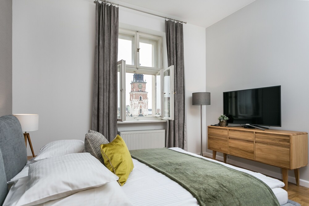 Superior Double Room, View (Main Square) - Guestroom