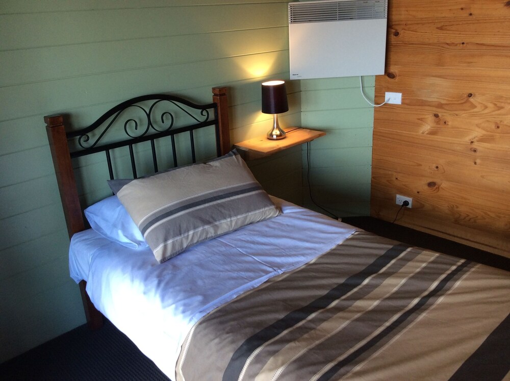 Signature House, 4 Bedrooms, Fireplace, Mountain View - Guestroom