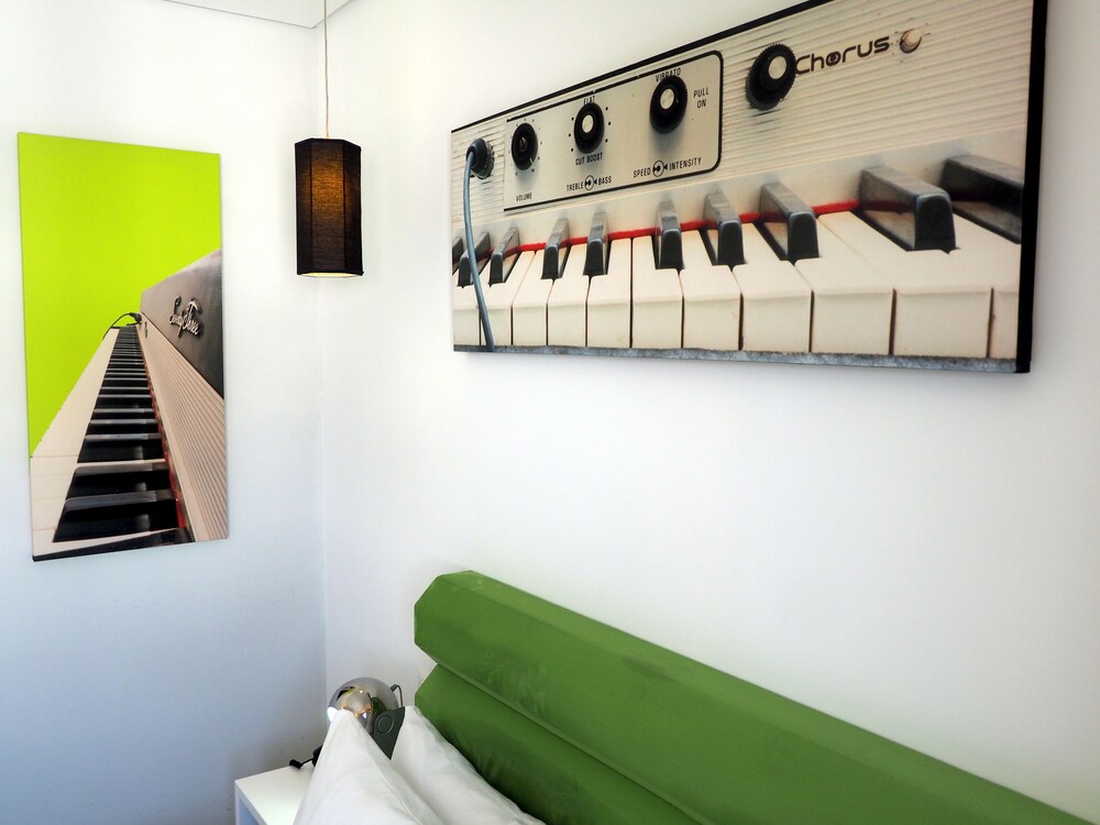 Studio - Guestroom