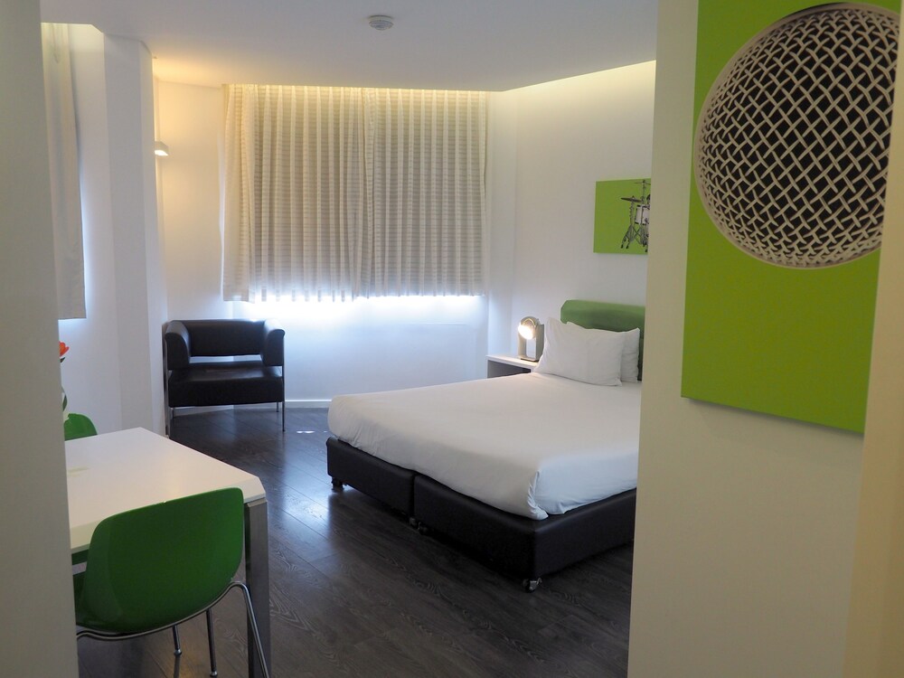 Studio - Guestroom