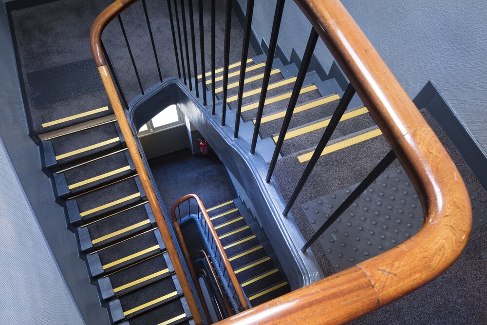 Staircase, A l'Hotel des Roys