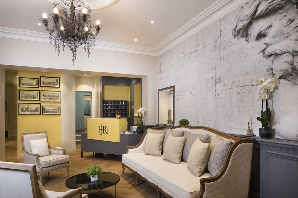 Lobby lounge, A l'Hotel des Roys