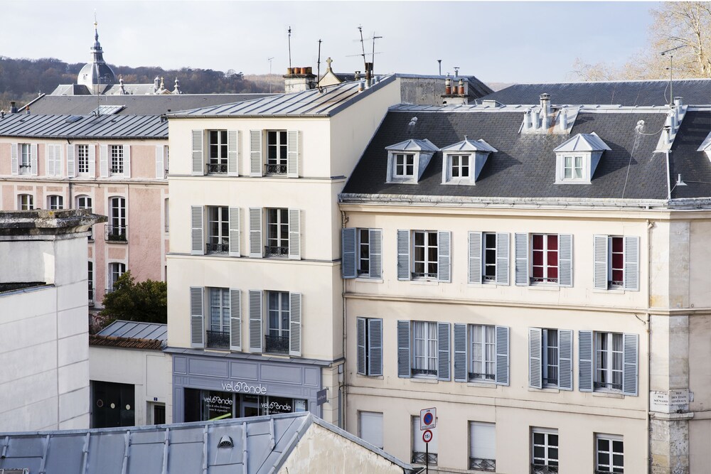 Room, A l'Hotel des Roys