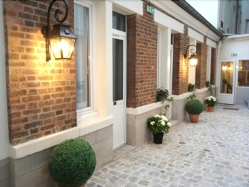 Courtyard