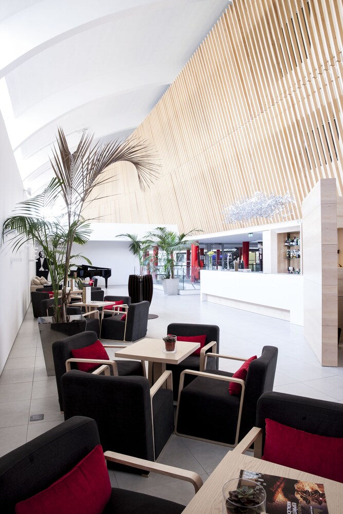 Hotel Bar