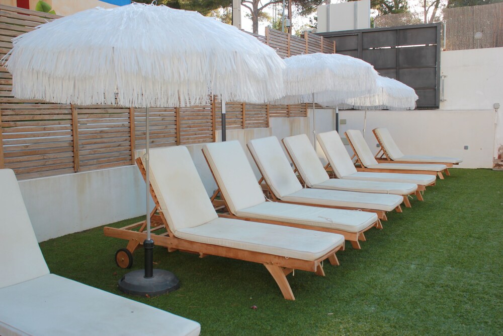 Sundeck