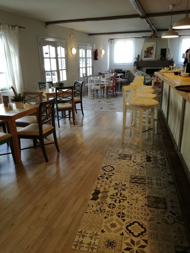 Hotel Bar