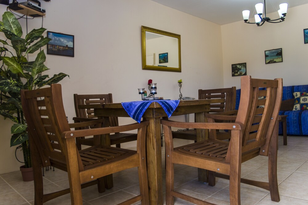 Condo, 1 Bedroom, Accessible - Living Room