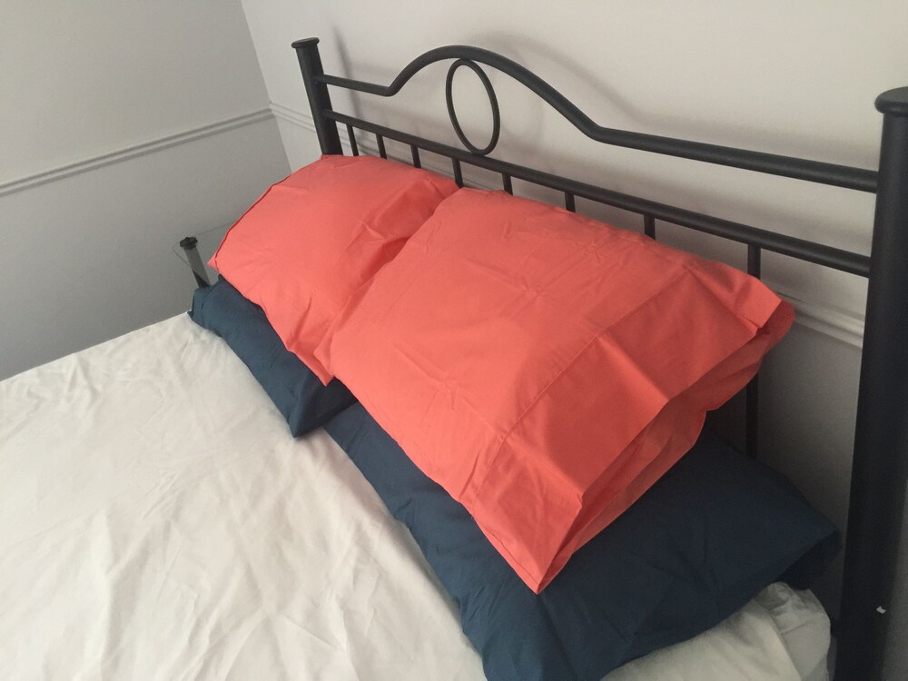 City Apartment, 3 Bedrooms - Guestroom