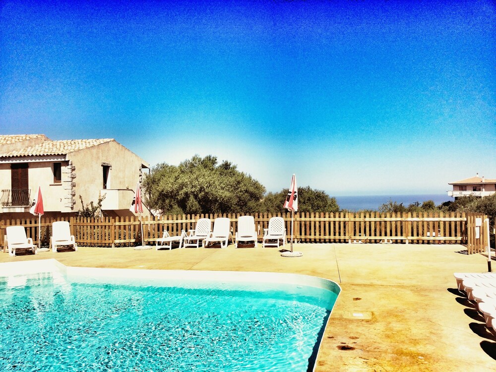 Piscina all'aperto