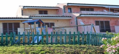 Area giochi per bambini (all'aperto)