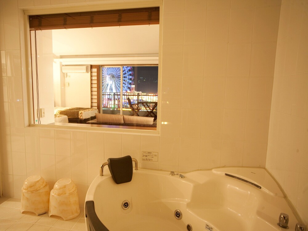 Jetted Tub