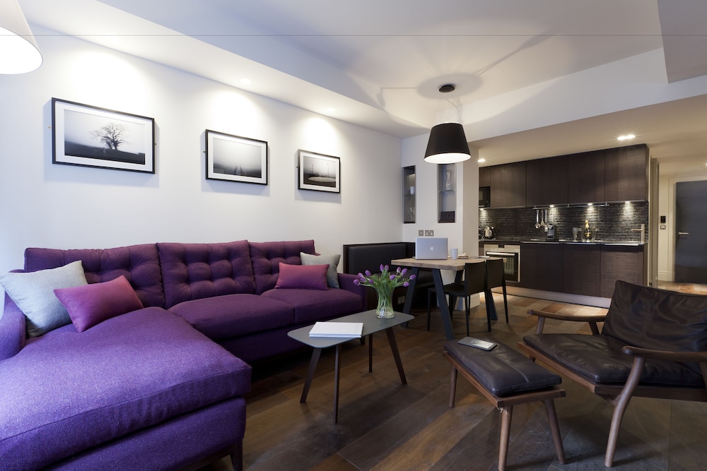 1 Bedroom Family Apartment - Guestroom