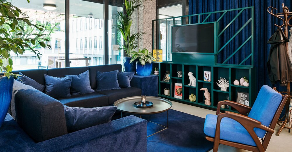 Lobby-Lounge
