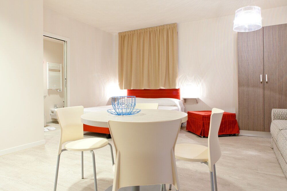 Apartment, Ground Floor - Guestroom