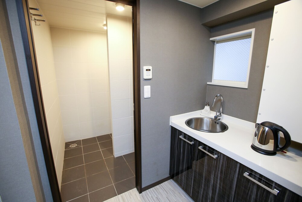 Deluxe Apartment, 2 Bedrooms - In-Room Kitchenette