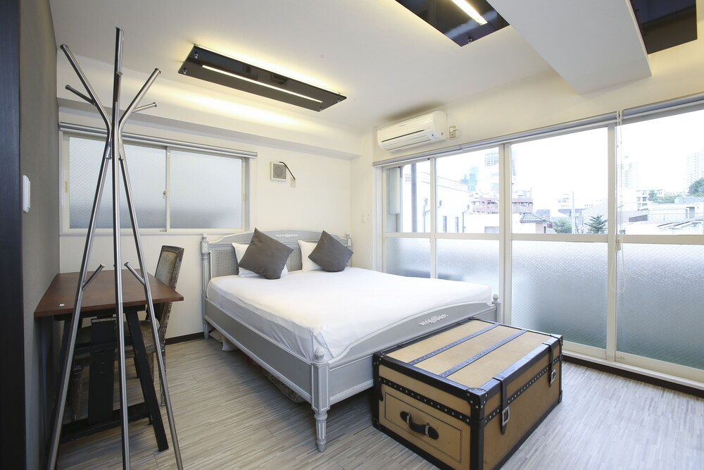 Deluxe Apartment, 2 Bedrooms - Guestroom