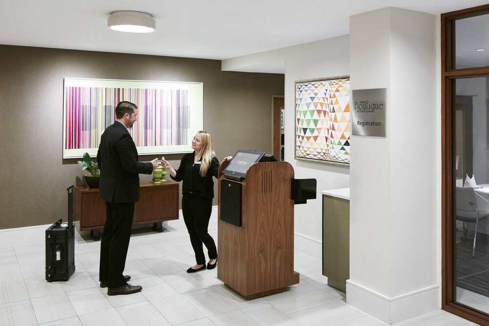 Check-in/Check-out Kiosk