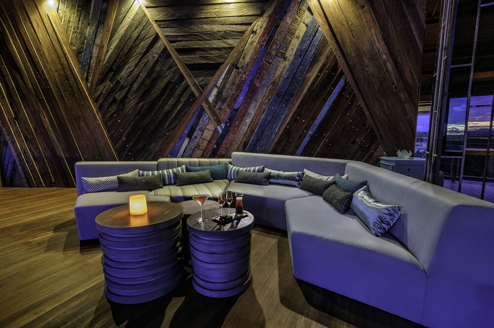 Lounge Hotel