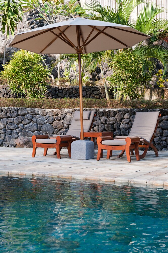 Sundeck