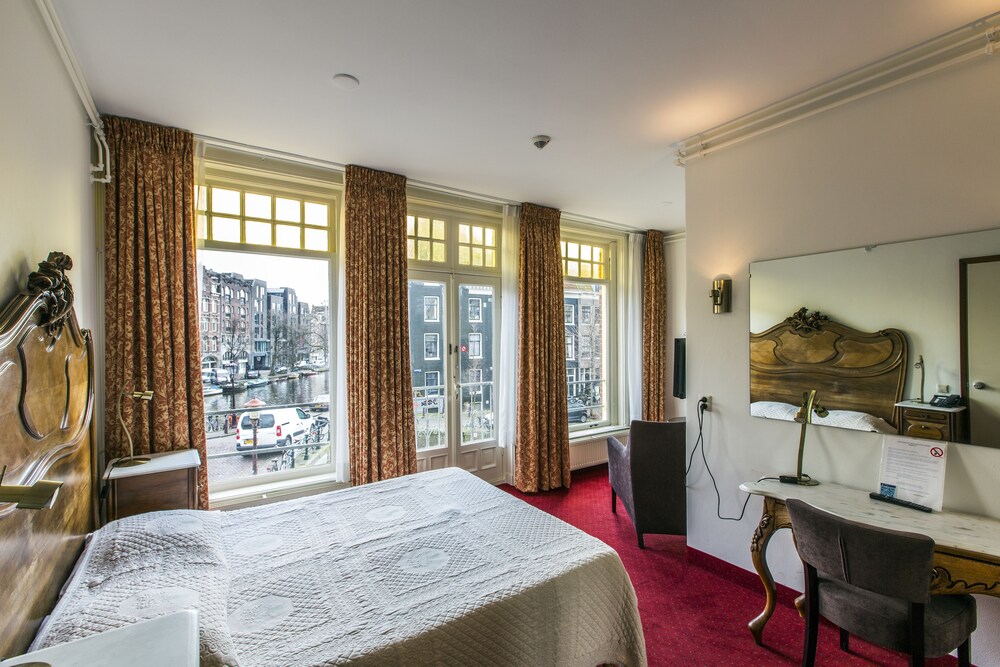 Guestroom View
