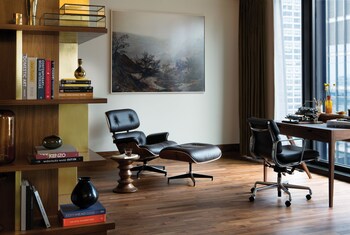 Executive Lounge