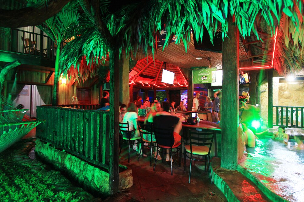 Poolside Bar
