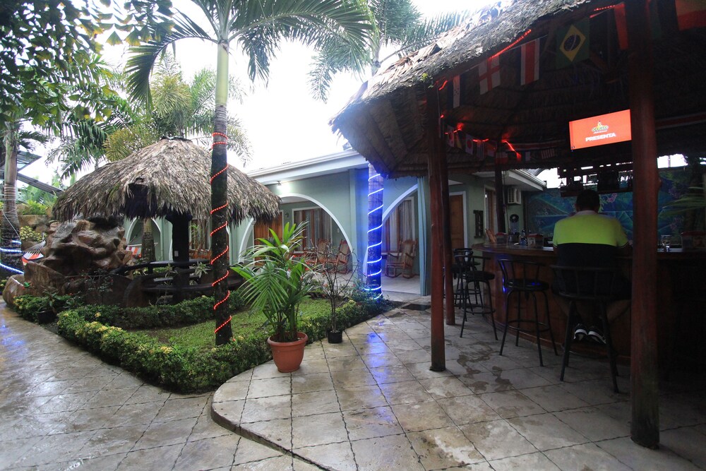 Hotel Bar
