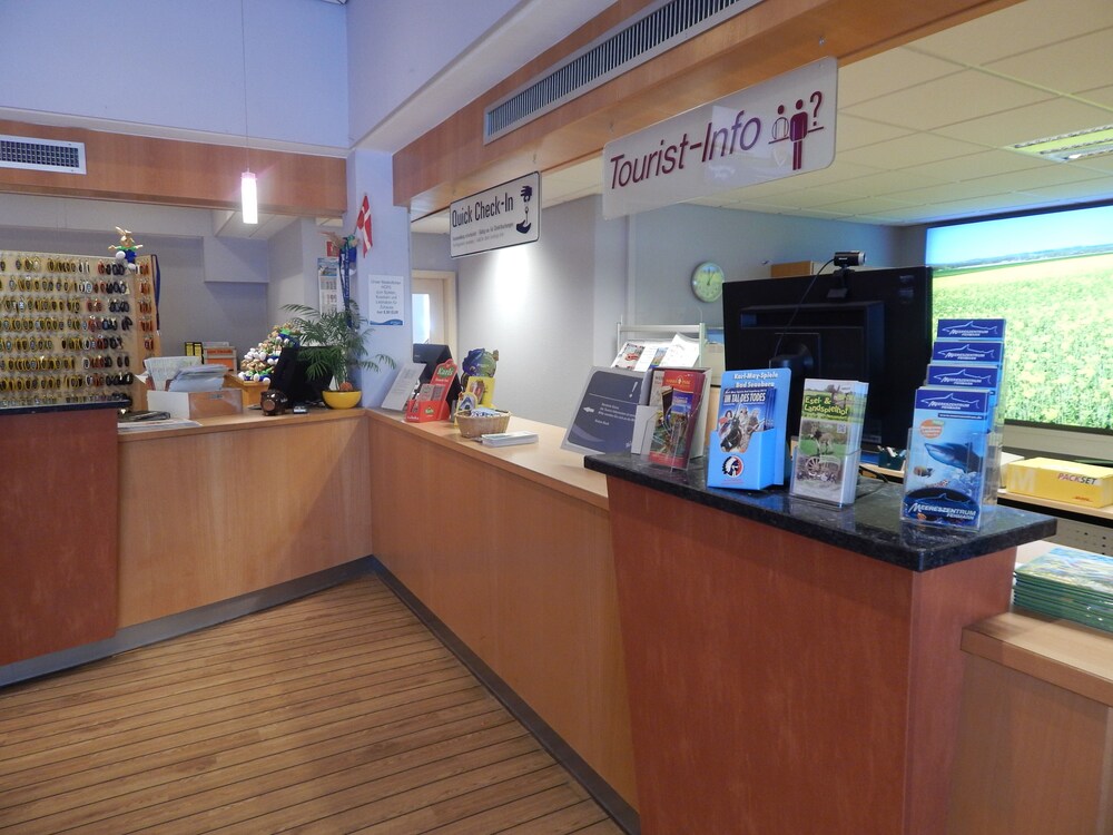 Check-in-/Check-out-Schalter