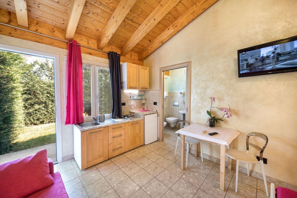 Economy Studio - Guestroom