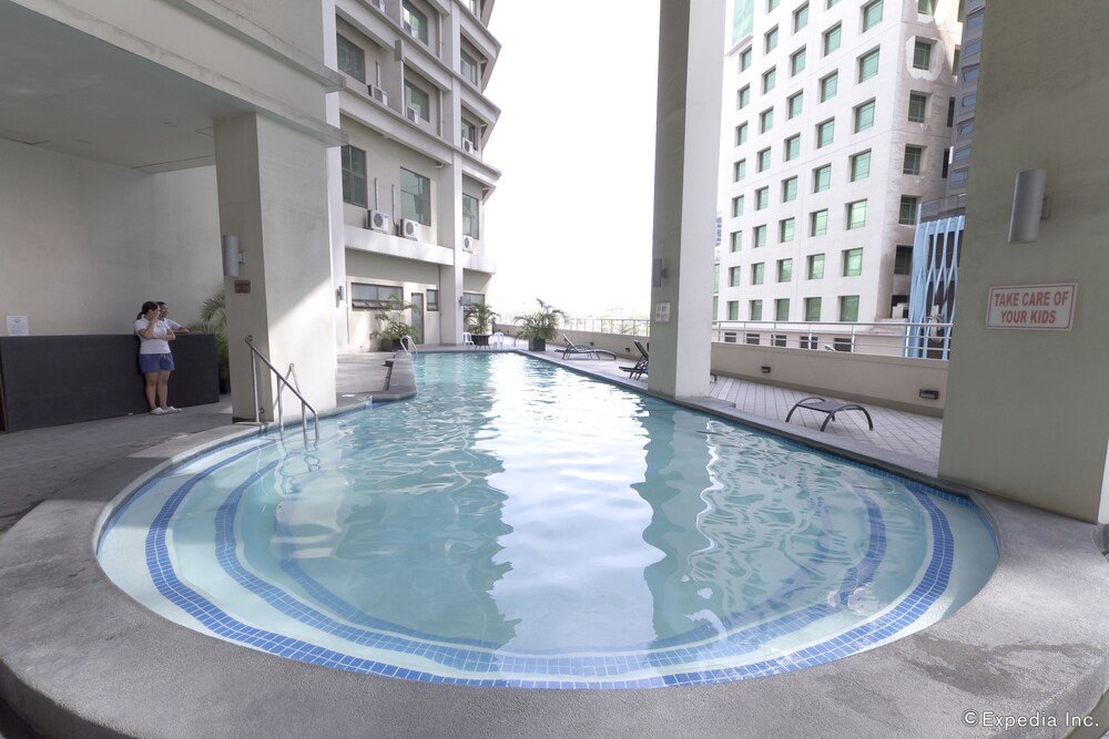 Indoor/Outdoor Pool