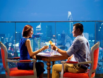 Couples Dining